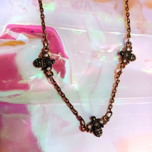 Jewelry - BumbleBee Necklace Delicate Bronze tone Chain Necklace Simulated Diamonds BEE